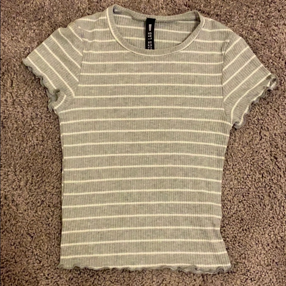 Lettuce Hem T-shirt